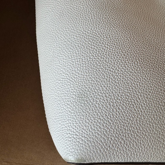 Michael Kors Purse / Tote - Picture 10 of 11